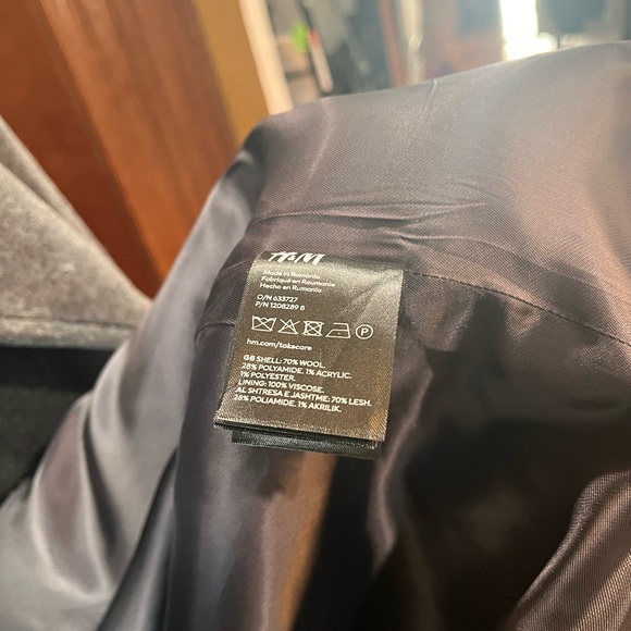 NWT H&M Double-breasted wool-blend coat. Large - Picture 11 of 11